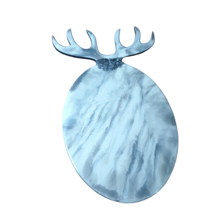 تخته سرو رزینی با طرح گوزن و رنگ سفید طوسی طرح مرمر