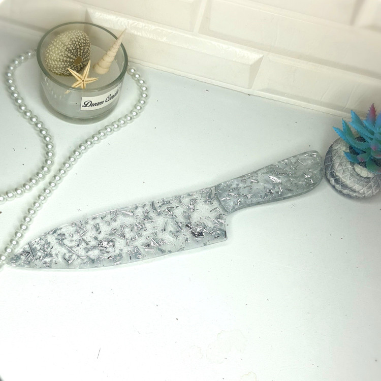 چاقو کیک مناسب تم تولد نقره ای